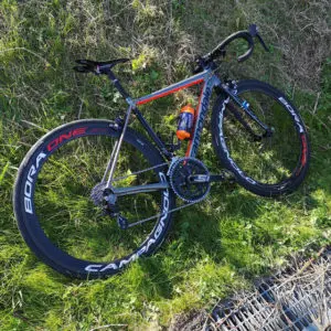 ヒルクライムが激変？超軽量 激安フルカーボンサドル レビュー - 光イチ