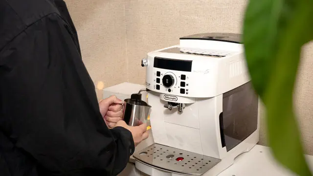 生活家電 コーヒーメーカー 家がカフェに】 全自動 デロンギ マグニフィカS レビュー