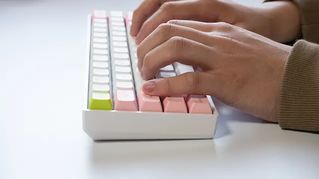 メカニカルキーボードのタイピング音軽減 静音化リングの効果は メカニカルキーボードのタイピング音軽減 静音化リングの効果は